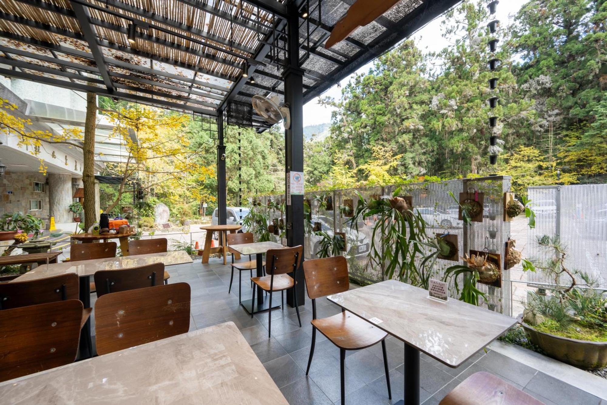 Ginkgo Hotel Lugu Exterior foto